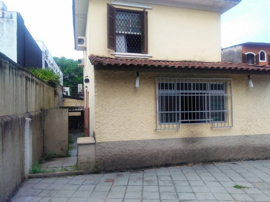 Casa 5 Quartos – 3 banheiros – Venda, 324 m² – R$ 1.800.000