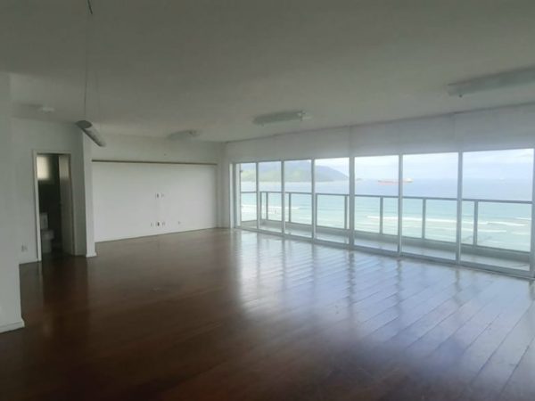 Apartamento para locação tem 259 m² –  3 quartos – Boqueirão – Santos – SP!!