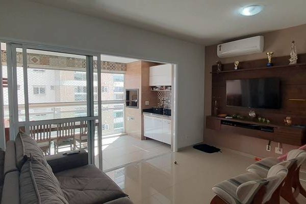 Apartamento com 2 Quartos e 2 banheiros à Venda, 79 m² por R$ 570.000