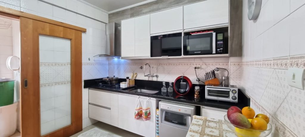 Apartamento para venda possui 137 m² – 3 dormitórios – Gonzaga – Santos – SP