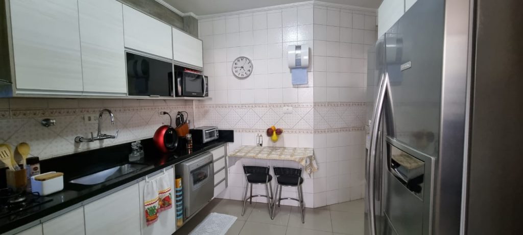 Apartamento para venda possui 137 m² – 3 dormitórios – Gonzaga – Santos – SP