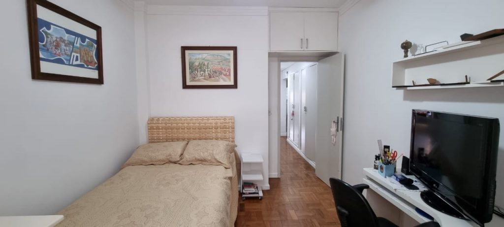 Apartamento à venda – 146 m² – 3 quartos – 2 suítes – coração do Gonzaga – Santos – SP