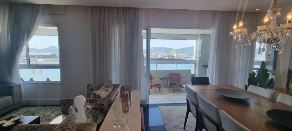 Apartamento 4 Quartos e linda vista para o mar a venda na Ponta da Praia em Santos