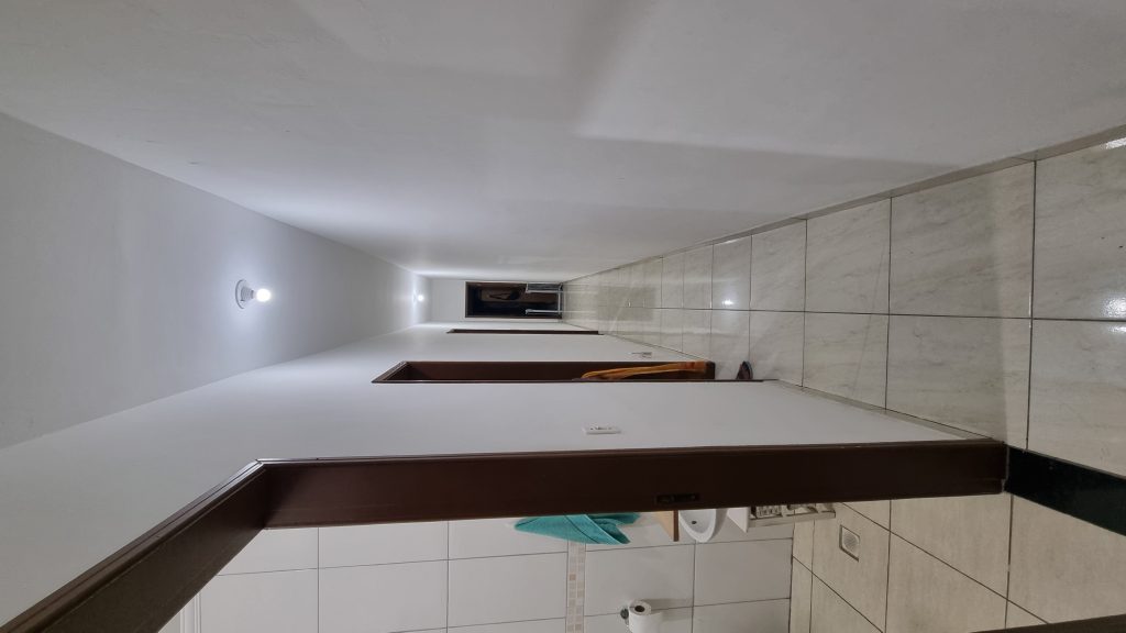 Casa Sobreposta a Venda com 3 quartos no Estuário em Santos/SP