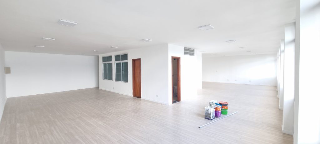 Sala comercial para Locação com vista para o mar no Centro de Santos🌻🌻🌻