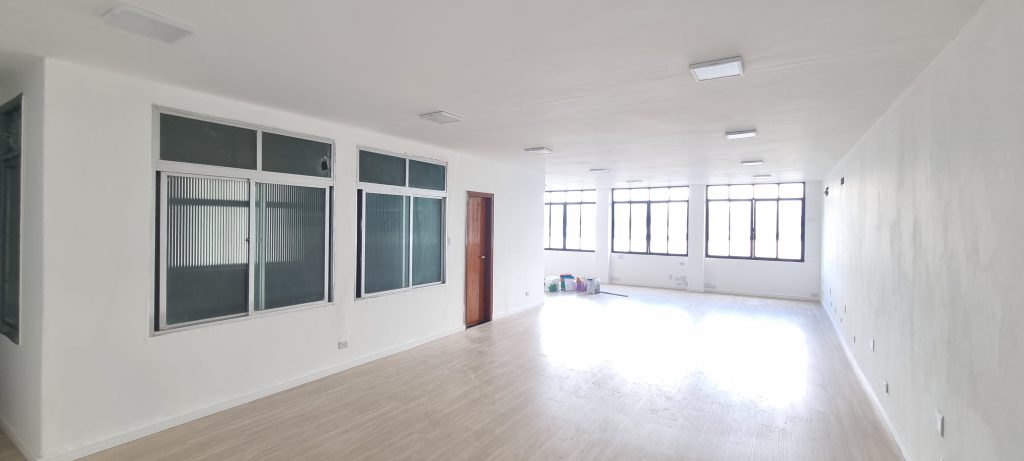 Sala comercial para Locação com vista para o mar no Centro de Santos🌻🌻🌻