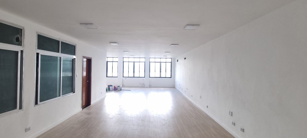 Sala comercial para Locação com vista para o mar no Centro de Santos🌻🌻🌻