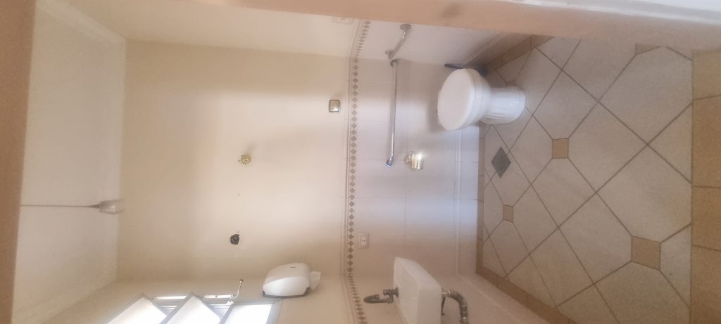Casa com 4 quartos e piscina para vender na Ponta da Praia em Santos/SP 🌻🌻🌻 Casa com 4 quartos e piscina para vender na Ponta da Praia em Santos/SP 🌻🌻🌻