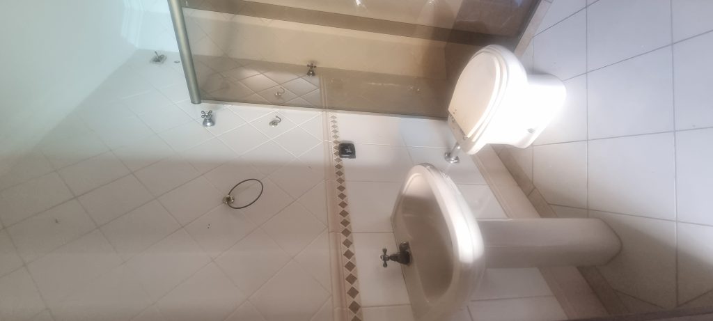 Casa com 4 quartos e piscina para vender na Ponta da Praia em Santos/SP 🌻🌻🌻 Casa com 4 quartos e piscina para vender na Ponta da Praia em Santos/SP 🌻🌻🌻