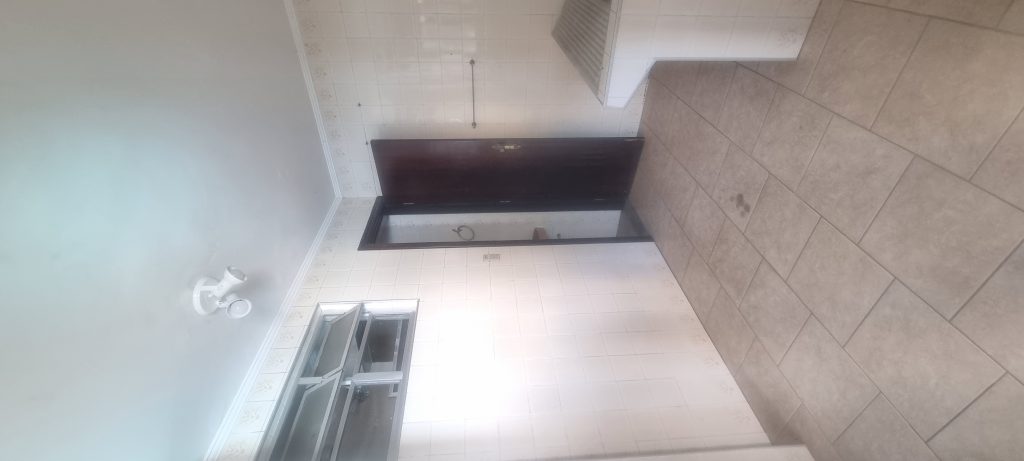 Casa com 4 quartos e piscina para vender na Ponta da Praia em Santos/SP 🌻🌻🌻 Casa com 4 quartos e piscina para vender na Ponta da Praia em Santos/SP 🌻🌻🌻