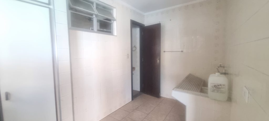 Casa com 4 quartos e piscina para vender na Ponta da Praia em Santos/SP 🌻🌻🌻 Casa com 4 quartos e piscina para vender na Ponta da Praia em Santos/SP 🌻🌻🌻
