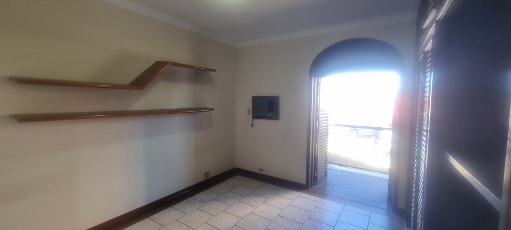 Casa com 4 quartos e piscina para vender na Ponta da Praia em Santos/SP 🌻🌻🌻 Casa com 4 quartos e piscina para vender na Ponta da Praia em Santos/SP 🌻🌻🌻