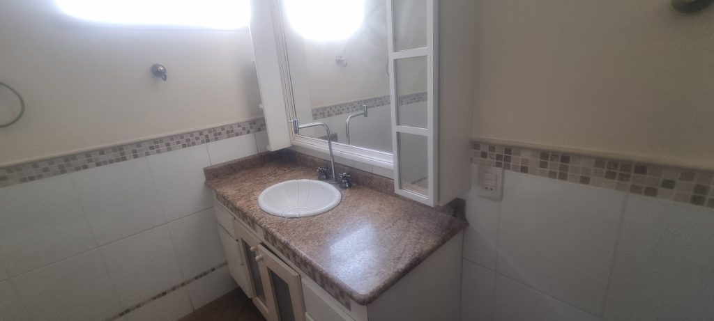 Casa com 4 quartos e piscina para vender na Ponta da Praia em Santos/SP 🌻🌻🌻 Casa com 4 quartos e piscina para vender na Ponta da Praia em Santos/SP 🌻🌻🌻