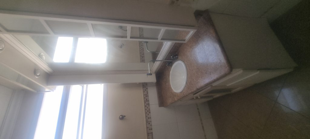 Casa com 4 quartos e piscina para vender na Ponta da Praia em Santos/SP 🌻🌻🌻 Casa com 4 quartos e piscina para vender na Ponta da Praia em Santos/SP 🌻🌻🌻
