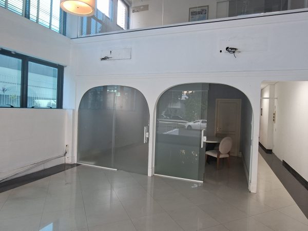 Prédio Comercial no Gonzaga em Santos/SP para Locação 🌻🌻🌻