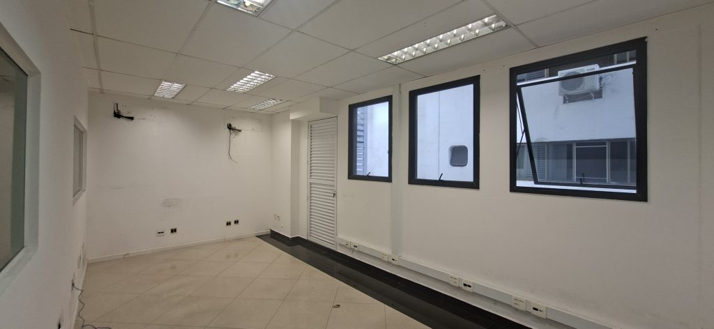 Prédio Comercial no Gonzaga em Santos/SP para Locação 🌻🌻🌻