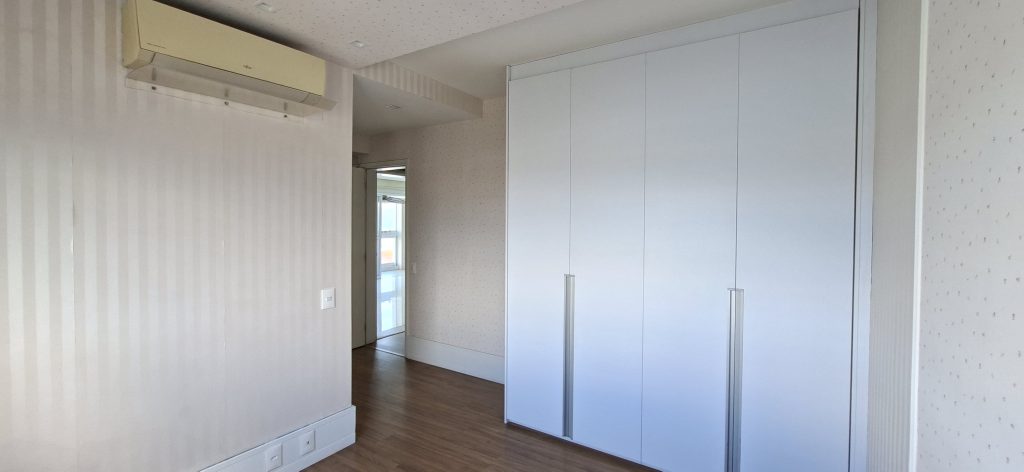 Apartamento com linda vista para o mar e lazer completo VENDA na Ponta da Praia 🌻🌻🌻