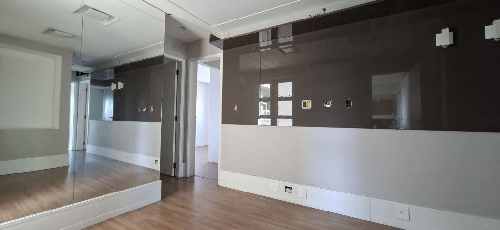 Apartamento com linda vista para o mar e lazer completo VENDA na Ponta da Praia 🌻🌻🌻