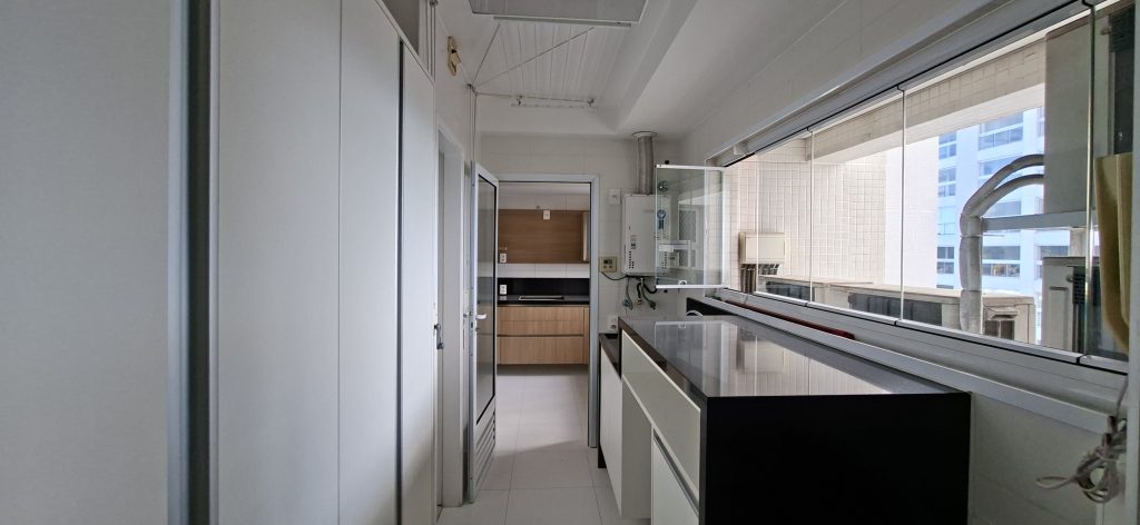 Apartamento com linda vista para o mar e lazer completo VENDA na Ponta da Praia 🌻🌻🌻