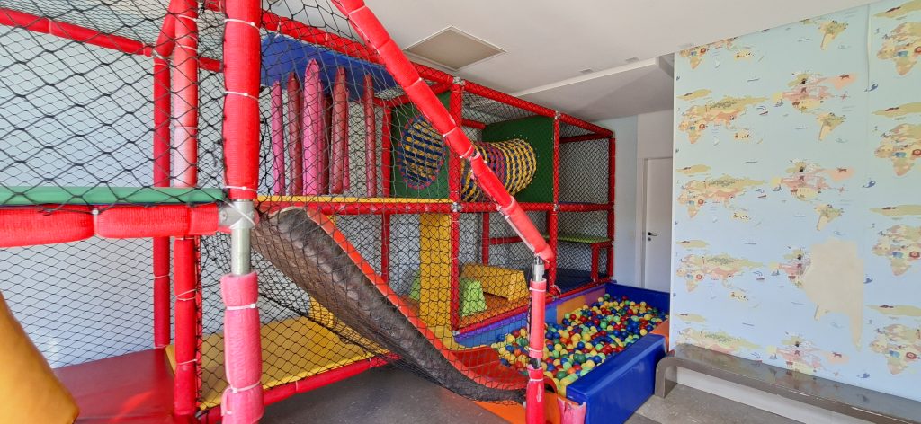 Apartamento com linda vista para o mar e lazer completo VENDA na Ponta da Praia 🌻🌻🌻