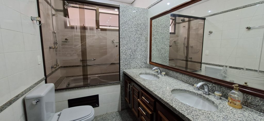 Apartamento com linda vista para o mar e 4 dormitórios em Santos/SP