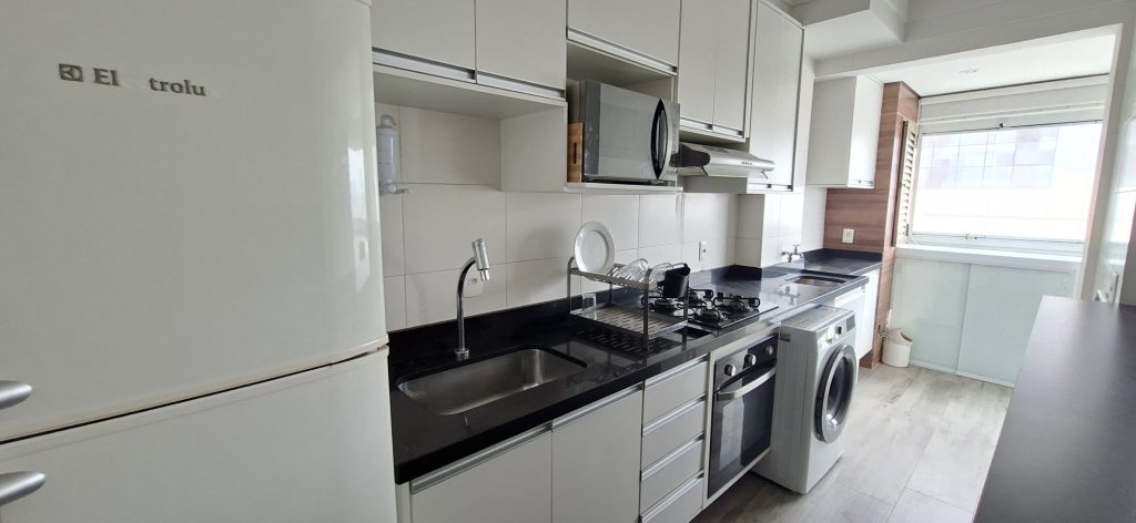 Apartamento de 1 quarto mobiliado para LOCAÇÃO na Ponta da Praia 🌻🌻🌻