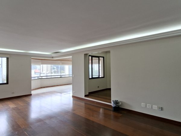 Apartamento com 4 suítes e 5 vagas a Venda em São Paulo🌻🌻🌻