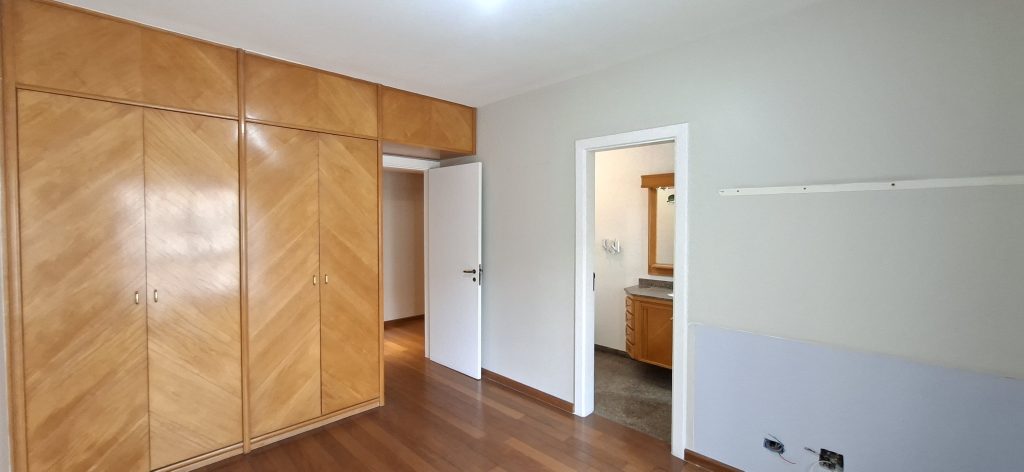 Apartamento com 4 suítes e 5 vagas a Venda em São Paulo🌻🌻🌻