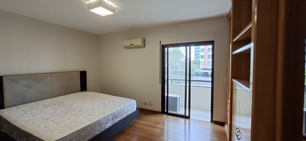 Apartamento com 4 suítes e 5 vagas a Venda em São Paulo🌻🌻🌻