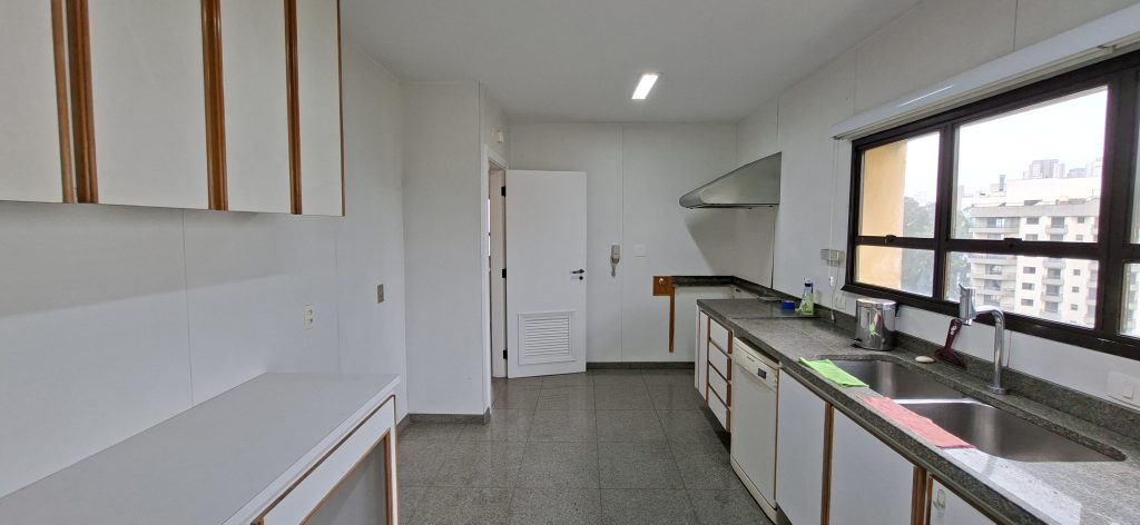 Apartamento com 4 suítes e 5 vagas a Venda em São Paulo🌻🌻🌻