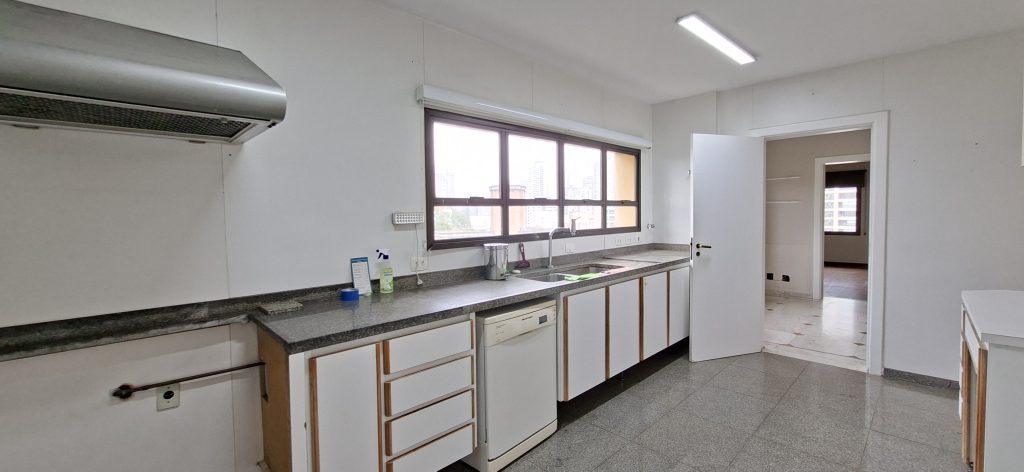 Apartamento com 4 suítes e 5 vagas a Venda em São Paulo🌻🌻🌻