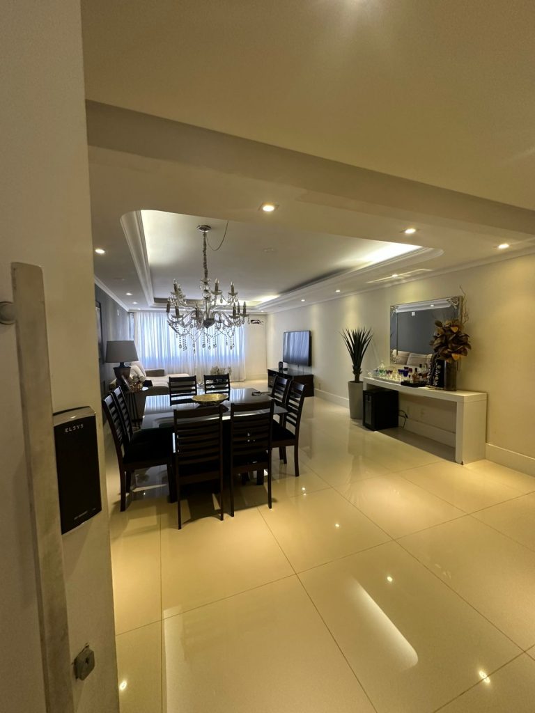 Lindo apartamento com 3 quartos sendo 2 suítes a VENDA em Santos 🌻🌻🌻