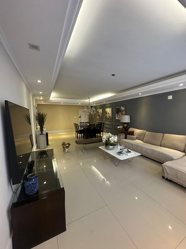 Lindo apartamento com 3 quartos sendo 2 suítes a VENDA em Santos 🌻🌻🌻