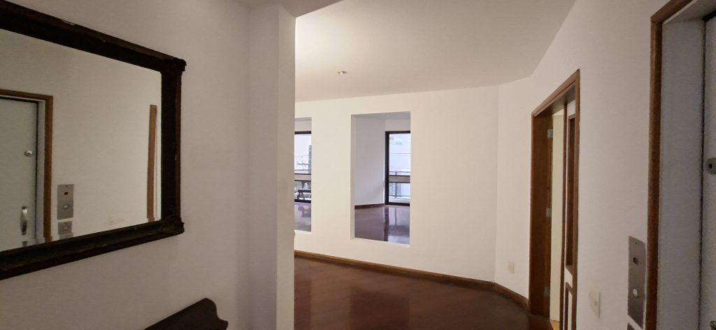 Apartamento para Locação em Santos com 3 Suítes e 2 vagas 🌻🌻🌻