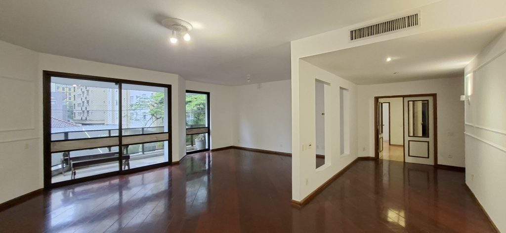 Apartamento para Locação em Santos com 3 Suítes e 2 vagas 🌻🌻🌻