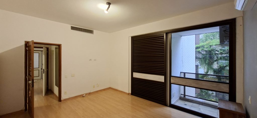 Apartamento para Locação em Santos com 3 Suítes e 2 vagas 🌻🌻🌻