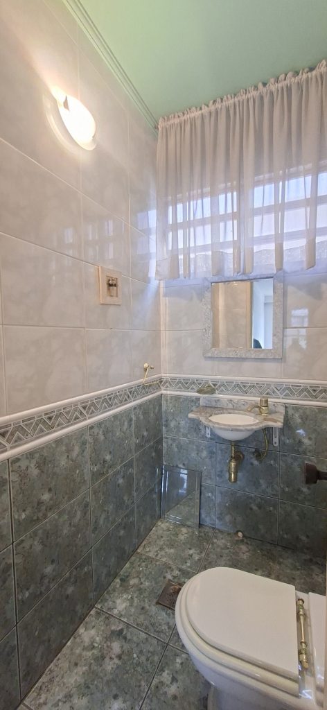 Casa na Ponta da Praia para Locação Residencial ou Comercial 🌻🌻🌻