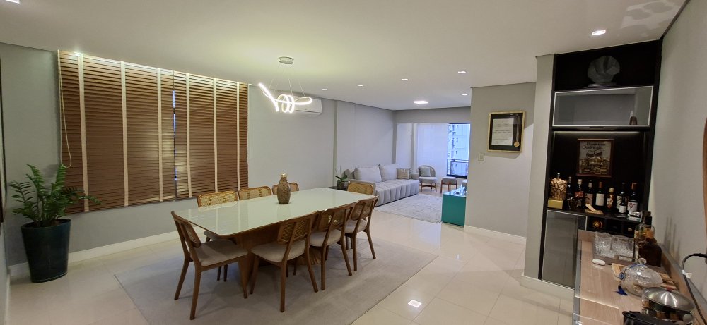 Lindo apartamento a Venda no Embaré em Santos🌻🌻🌻