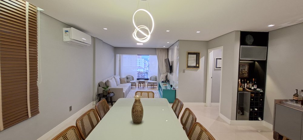Lindo apartamento a Venda no Embaré em Santos🌻🌻🌻