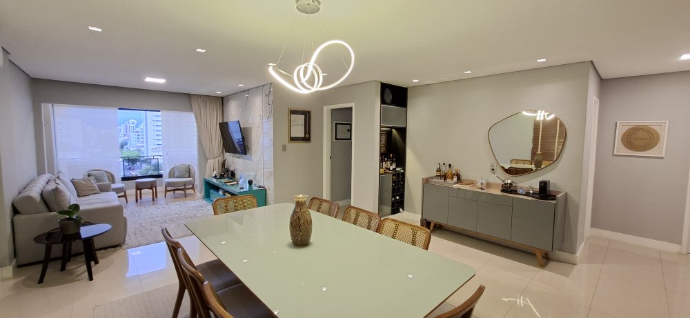Lindo apartamento a Venda no Embaré em Santos🌻🌻🌻